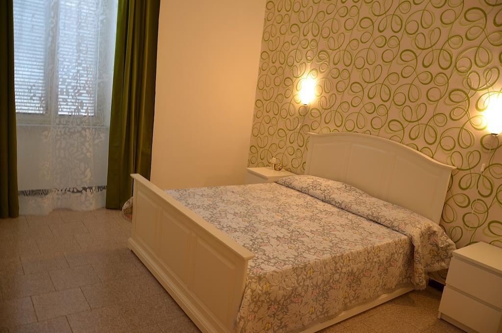 Hostel Castello Maggiore Rome Bagian luar foto